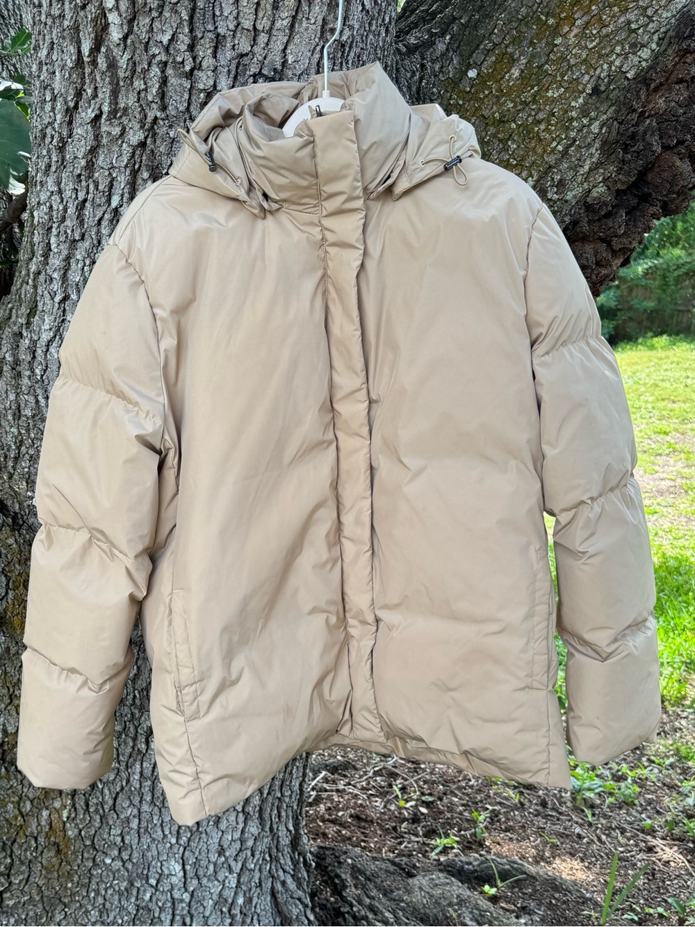 XL Jenni Kayne 80% Down 20% Feather Beige Oversized Puffer.Quiet Luxury. XL